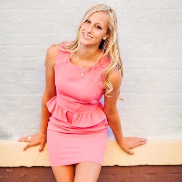 Meet your Posher, Alexandria