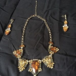Beautiful set of earrings and necklace
