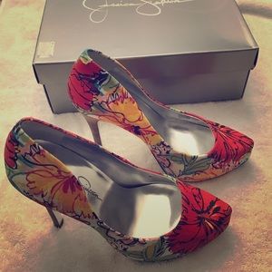 Jessica Simpson 6 1/2 floral heels