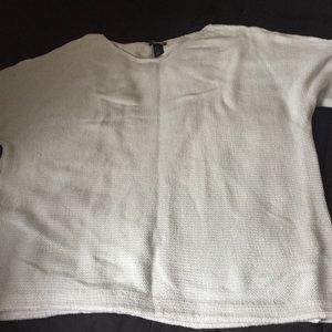 Oversized knitted sweater