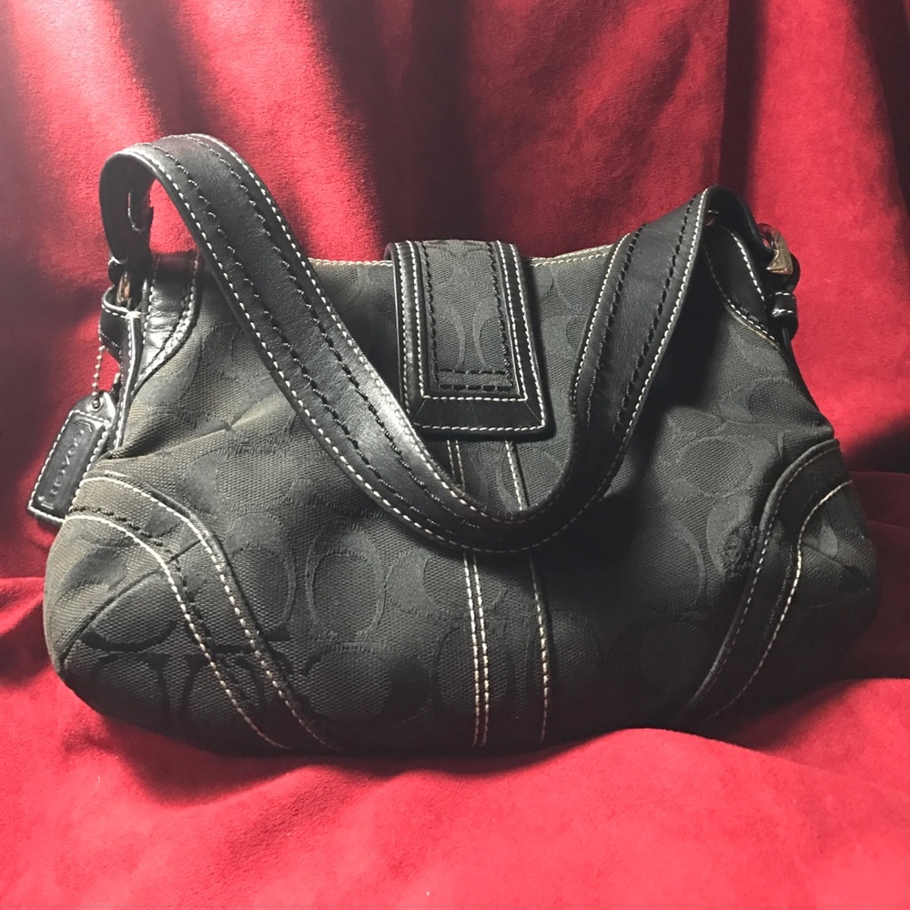 COACH Black monogram shoulder bag✨✨SALE❣️❣️❣️