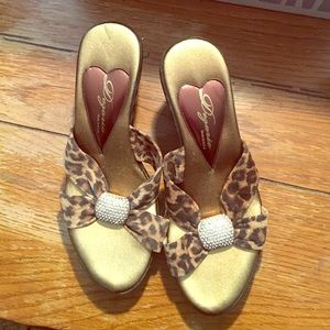 Dezario wedge sandals