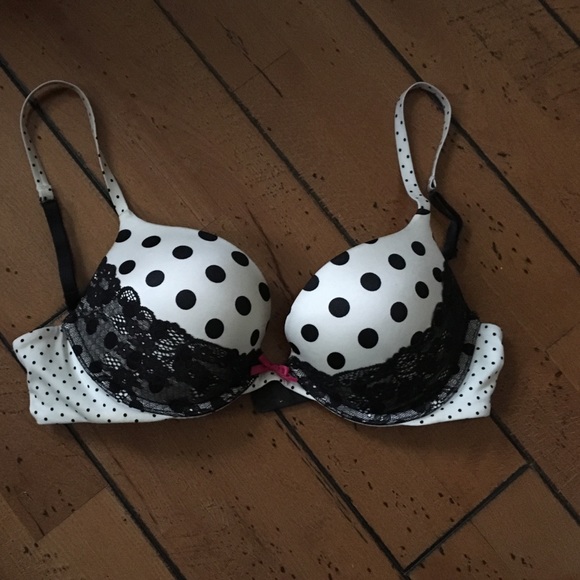 Victoria's Secret Very Sexy Push-Up. Size 34C