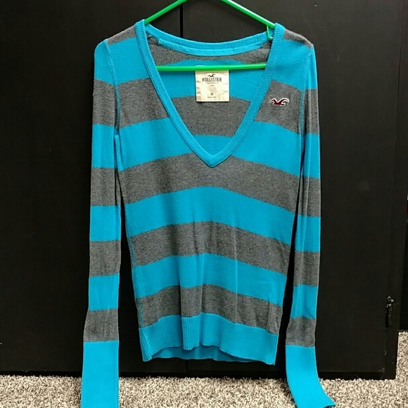 Hollister v neck sweater