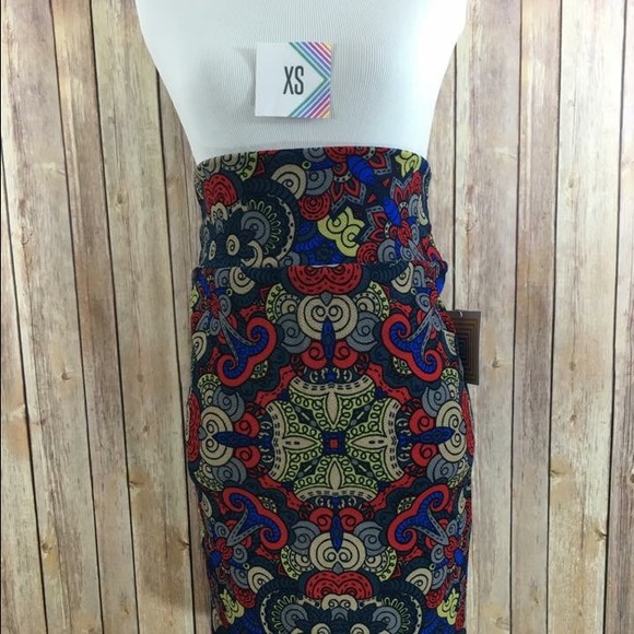 XS LuLaRoe Cassie Skirt