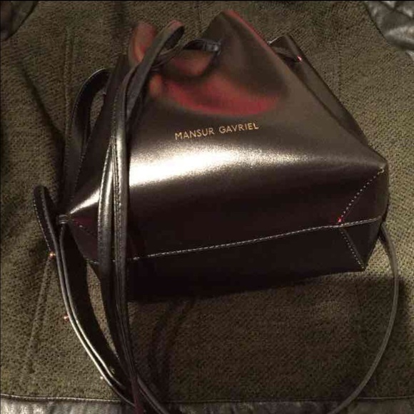 MANSUR GAVRIEL BLACK BUCKET BAG