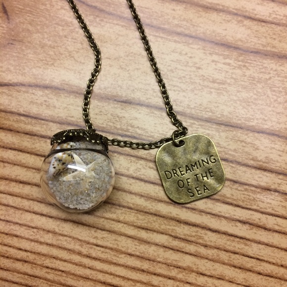 Mini beach globe "dream of the sea" necklace NEW - Picture 2 of 6