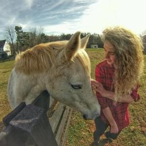 Meet your Posher, Mallory