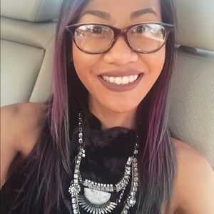 Meet your Posher, Nicole