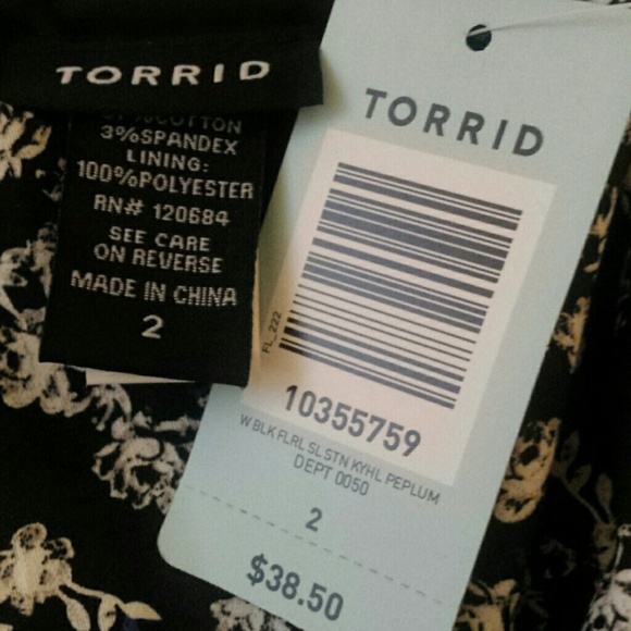 NWT Beautiful plus size Floral print peplum blouse - Picture 4 of 4