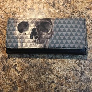 Loungefly wallet. NWOT.