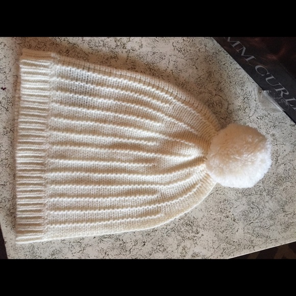 360 cashmere Accessories - Cashmere beanie