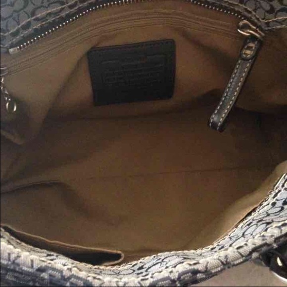 Pre-Loved Coach Handbag - Picture 3 of 5