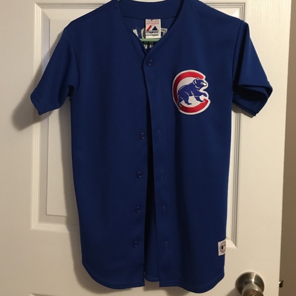 Chicago Cubs jersey.