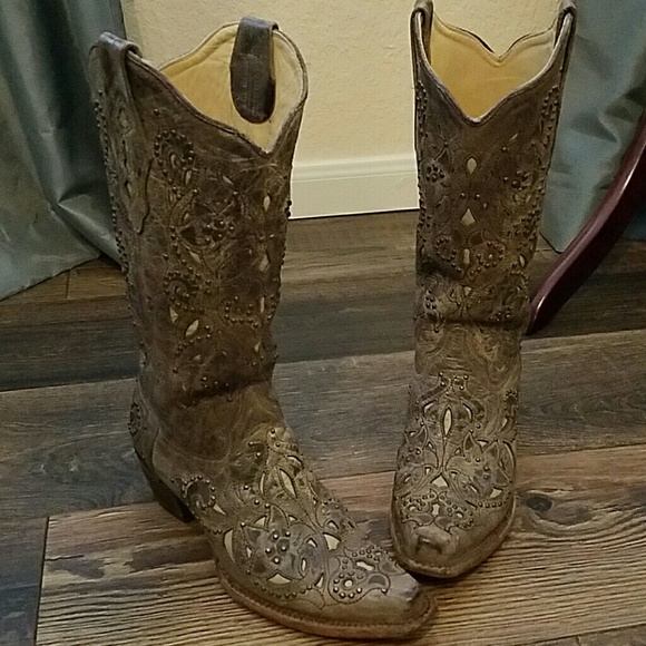 Corral Brown Crater Bone Inlay w/Studs Boot 8.5