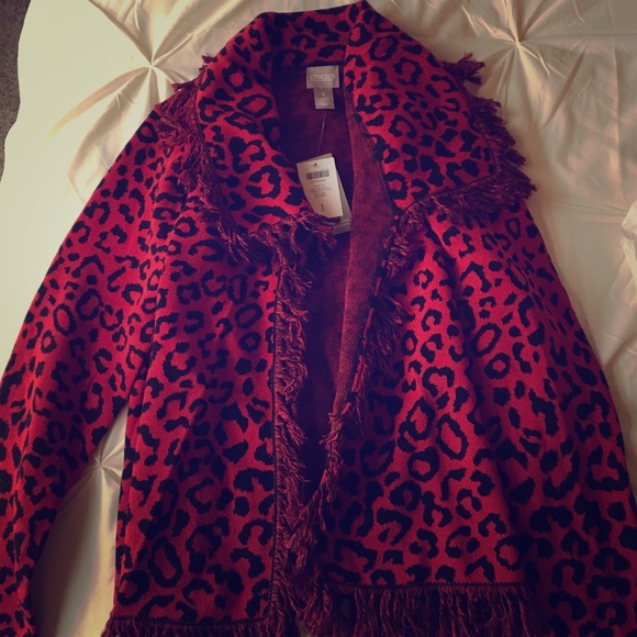 Chico's Cheetah Sweater Size 1. Fits like a small
