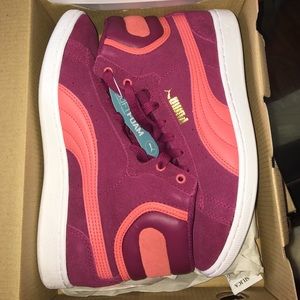 2 Color High Top Pumas