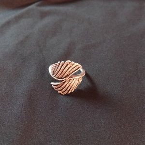 Pandora SILVER Majestic Feathers Ring