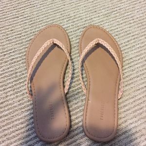 Forever 21 summer flip flops