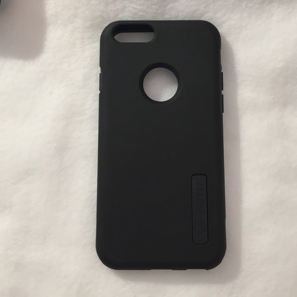 •SOLD• Two iPhone 6 covers - Picture 4 of 4