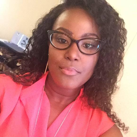 Meet your Posher, Latonya