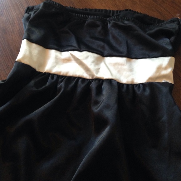 Strapless blouse - Picture 2 of 2