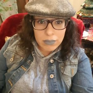 Meet your Posher, Dora