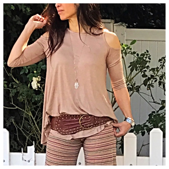 🆕 Cold shoulder tunic - Picture 2 of 4