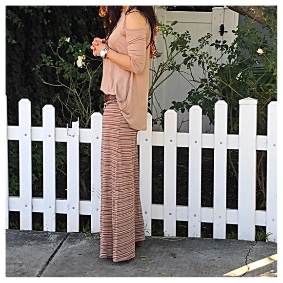 🆕 Cold shoulder tunic - Picture 3 of 4