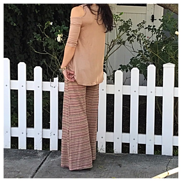 🆕 Cold shoulder tunic - Picture 4 of 4