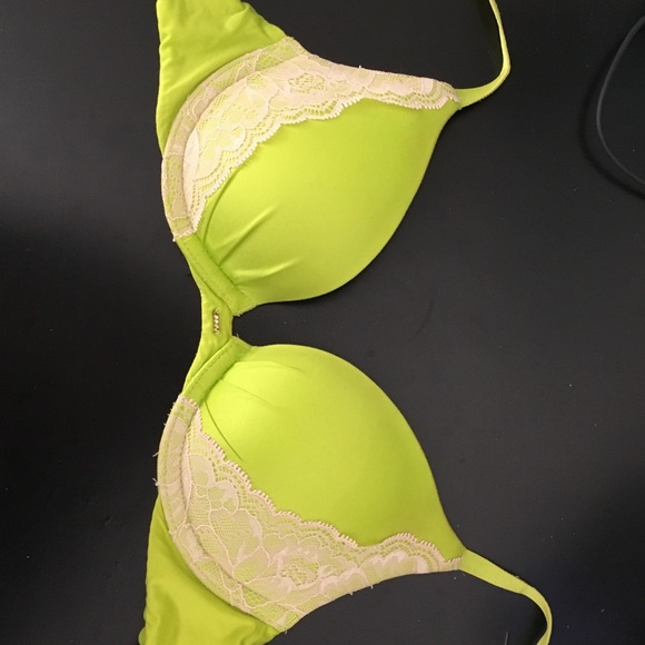 VS bra size 32 b