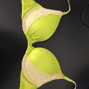 VS bra size 32 b