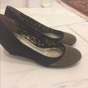 OFFER! G by Guess Black Wedges with Fun Toe