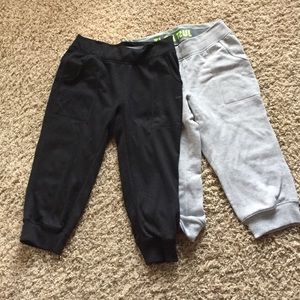 2 Pair Nike Comfortable Workout Capris