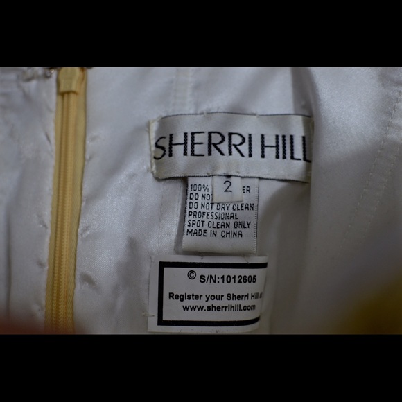 Yellow Sherri Hill prom dress - Picture 4 of 4