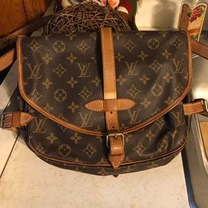 Louis Vuitton Saumur 30!