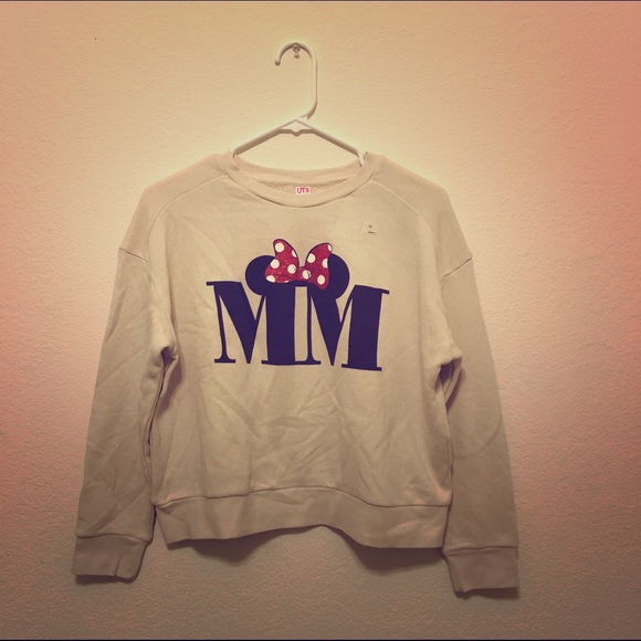 NWT Uniqlo Minnie Mouse cropped sweater