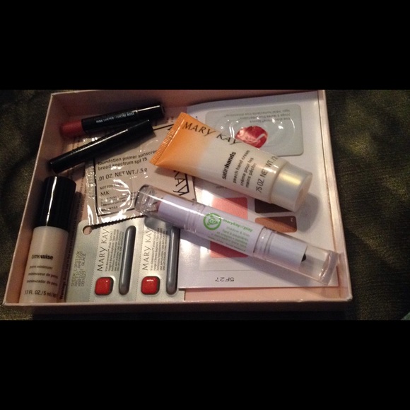 Mary Kay Goodie Box