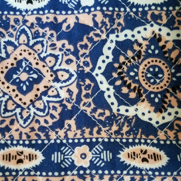 3/$30 LF Quilted Blue Pink Bodycon Skirt Fits lk S - Picture 4 of 4