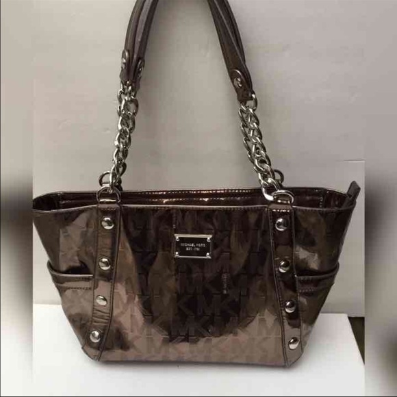 Micheal kors help find