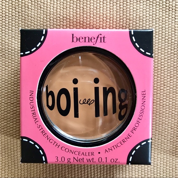 BENEFIT CONCEALER BOI-ING