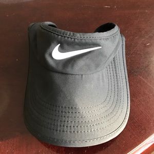 Nike Dri-Fit Featherlight Visor