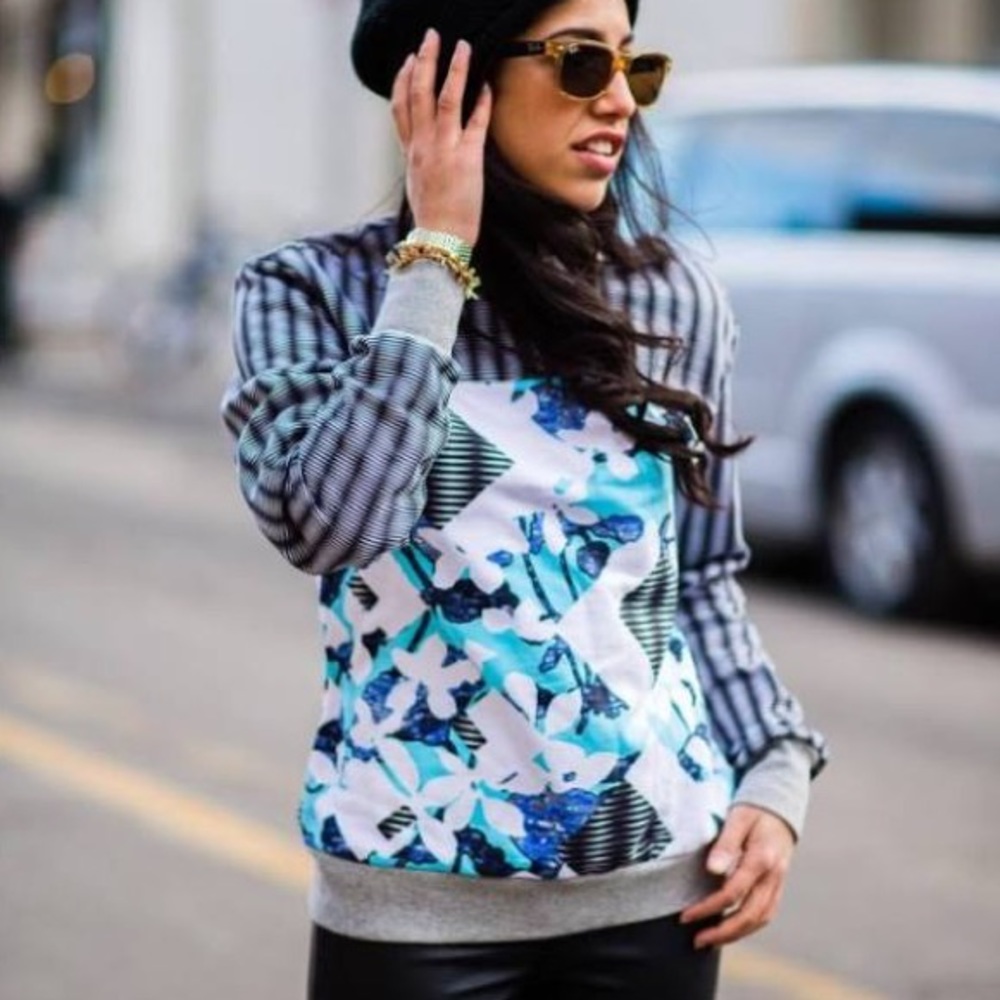 Offer! Peter Pilotto Cute Sweatshirt- Fun Pattern