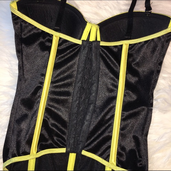 Batman lingerie or costume SOLD - Picture 3 of 4