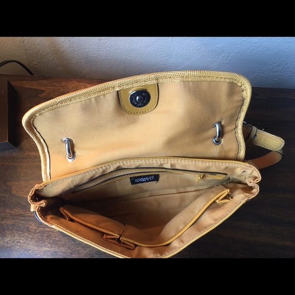 Franco Sarto Purse. - Picture 3 of 3