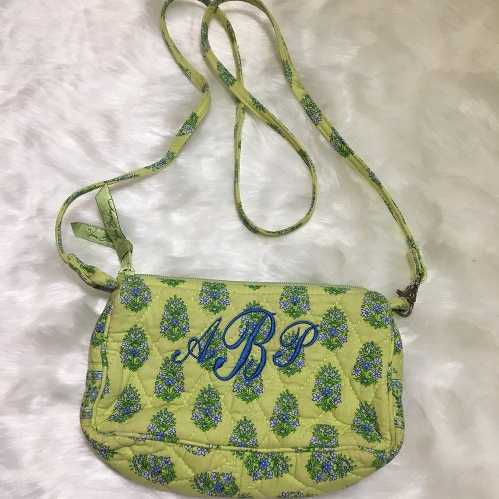🌿Vera Bradley Lime green elephant cross body🌿