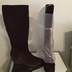 BRAND NEW Marc Fisher brown suede boots!