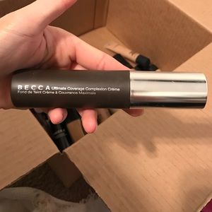 Becca ultimate coverage foundation