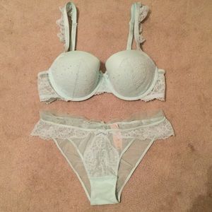 NWT Victoria's Secret Lingerie Set