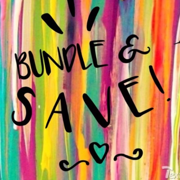 I love offers so pls bundle for a 10% discount
$4.99 shipping June 4-6th!!!